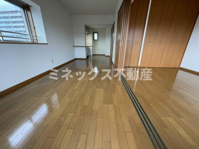 【居間・リビング】 | ユーミーきりしま | 同タイプのお部屋の写真。現況を優先します。