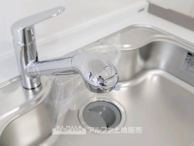 ベルコート東中神のキッチン|【Water Purifier】
◆浄水器◆販売図面には浄水器の記載がないため、設置・搭載の有無は要確認です。
