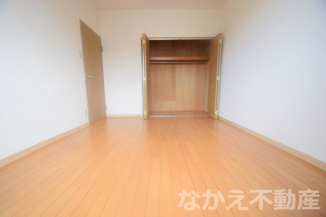 【寝室】 | 落ち着いて過ごせるお部屋なので、寝室にいかがでしょうか