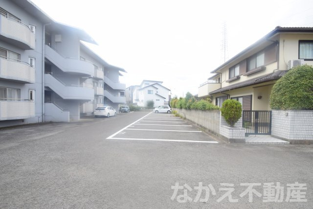 【駐車場】 | 駐車場に車を止められます
