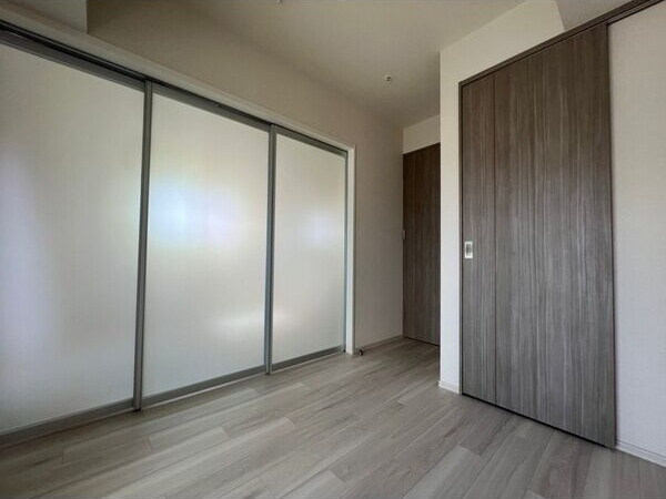 プレサンスロジェ丸の内CENTRAL CASAの洋室