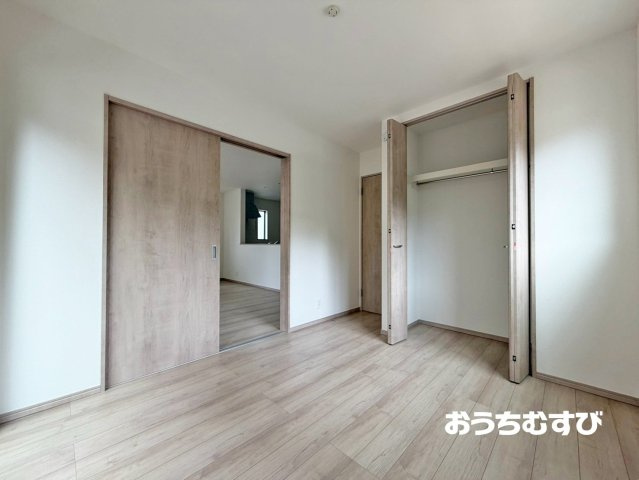 春日井市坂下町3丁目1212番(全1棟)の前面道路含む現地写真