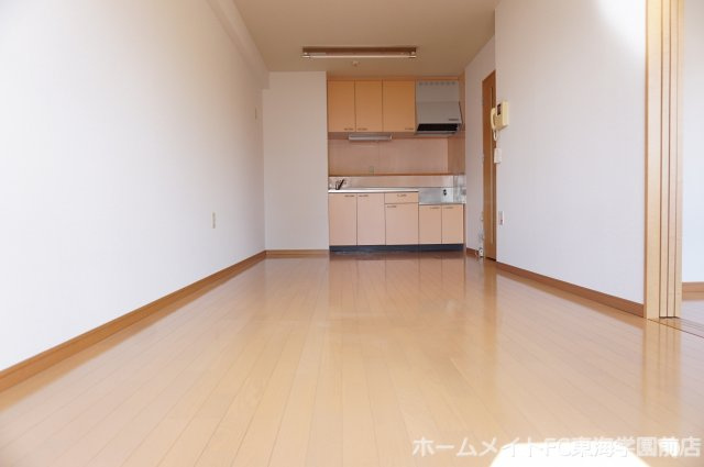 熊本市中央区本荘６丁目の賃貸マンションの居間・リビング