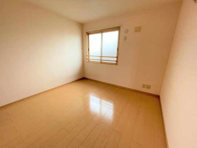 セジュール和幸Cの洋室|別部屋同間取りのお写真となります。参考にご覧くださいませ。