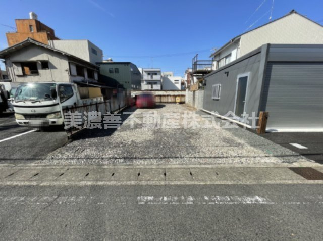 ６６７３０　岐阜市西野町５丁目土地