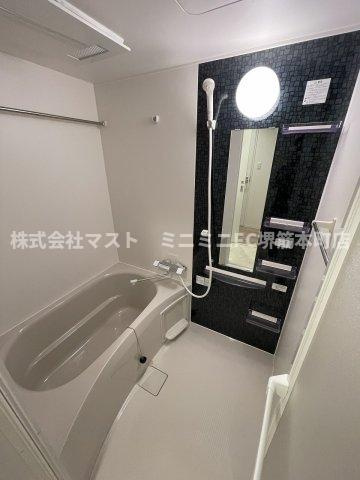 セレニテ本町東リアンの浴室