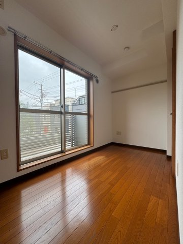 川崎市多摩区菅北浦２丁目の賃貸マンションの寝室