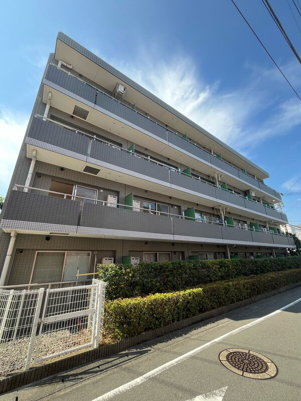 川崎市多摩区菅北浦２丁目の賃貸マンション