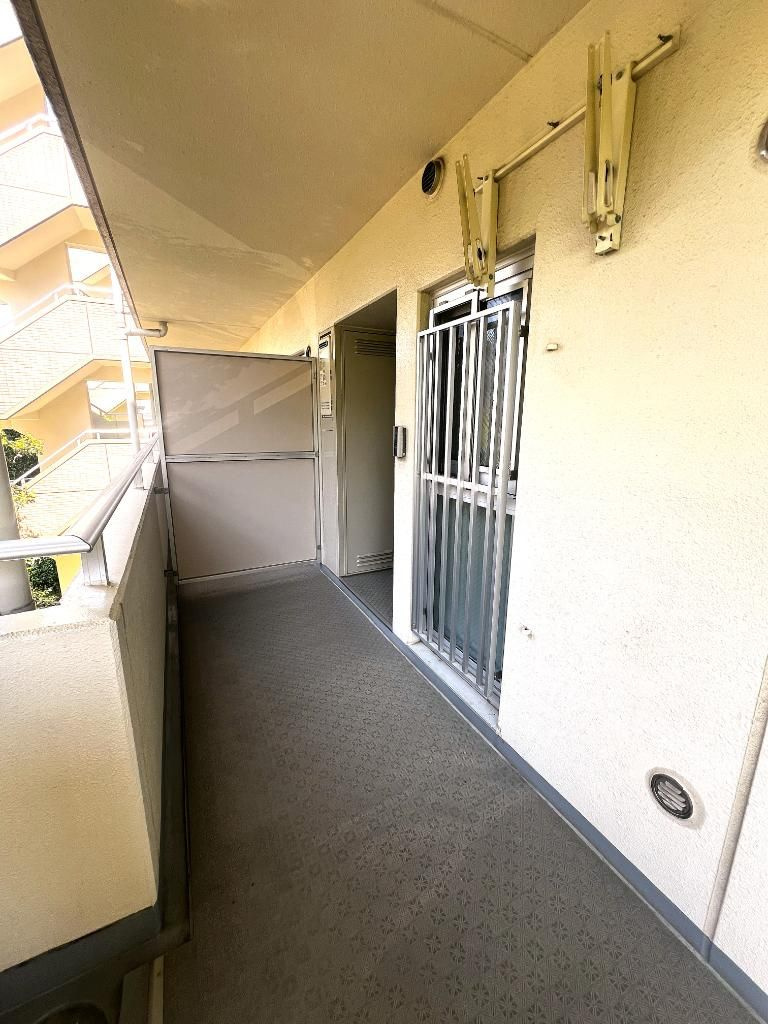新狭山住宅Ｂ棟　中古マンション　2階の玄関