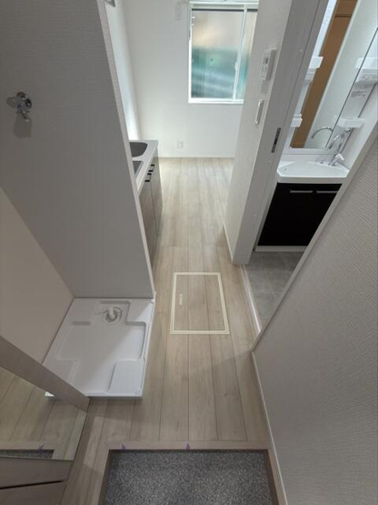 【玄関】 | Venus　Residence三ッ沢上町 | 同建物別部屋参考
