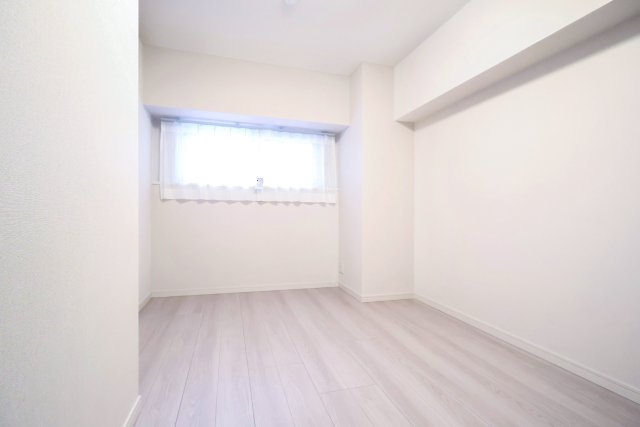ライオンズマンション大森の洋室|ライオンズマンション大森：約５．９帖の洋室には窓が付いております！