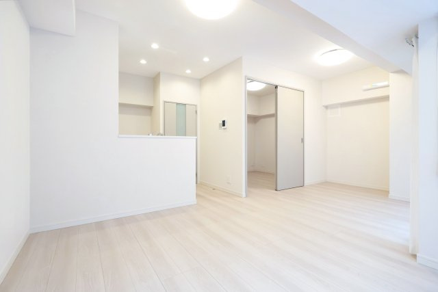 ライオンズマンション大森の居間・リビング|ライオンズマンション大森：約１２．６帖のリビングです！