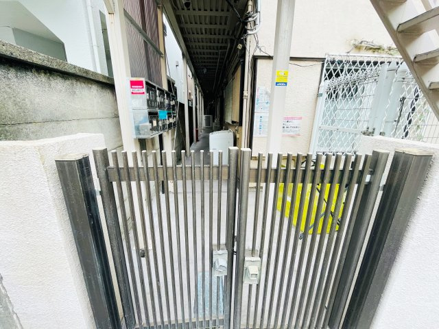 コーポオリエントのエントランス