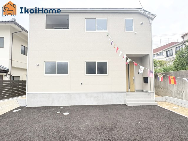 神戸市西区池上第4　新築戸建 全4棟 2号棟の駐車場|【ホームページに現地動画掲載中】●年中無休：当日予約可●お車は並列で2台駐車可能です！