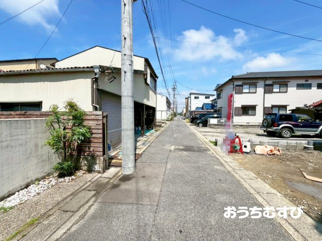北区西味鋺(全1棟)の前面道路含む現地写真