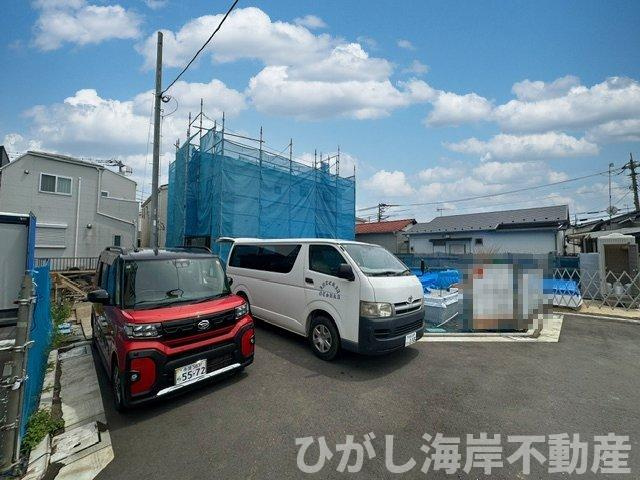 茅ケ崎市旭が丘　新築戸建　全２棟の前面道路含む現地写真|7月4日撮影　建築中　現地外観