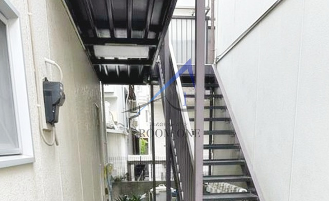 シャン・シャトーのエントランス|エントランスです。