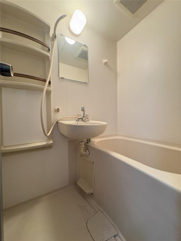 熊本市中央区新屋敷３丁目の賃貸マンションの浴室