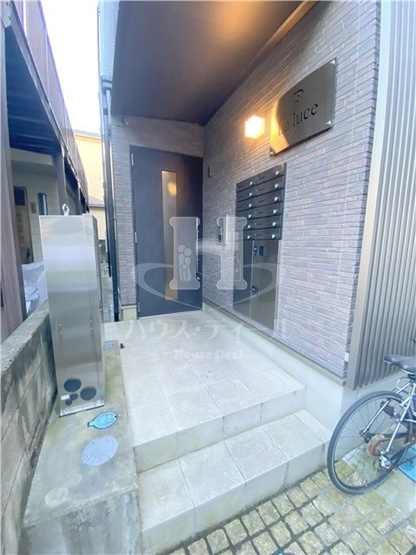 【エントランス】 | ラルーチェ | エントランスです