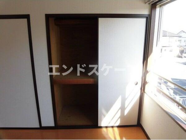 グランドール華蔵寺Cの収納|高崎、前橋のお部屋探しはエンドスケープまで！お客様の理想お聞かせ下さい♪