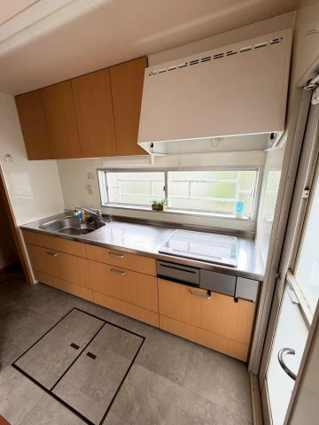 ☆選べる家具プレゼント☆松山市堀江町 4SLDK　リフォーム想定物件のキッチン