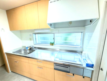 ☆選べる家具プレゼント☆松山市堀江町 4SLDK　リフォーム想定物件のキッチン