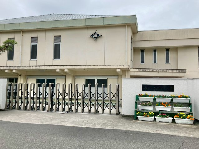 ☆選べる家具プレゼント☆松山市堀江町 4SLDK　リフォーム想定物件の周辺|堀江小学校