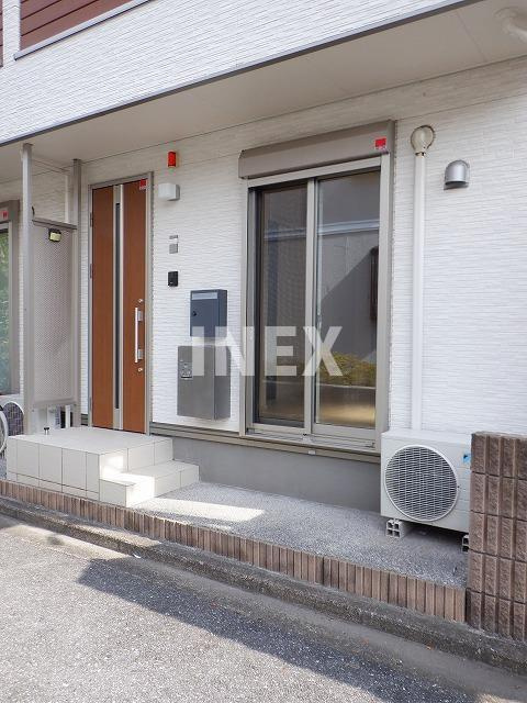 横浜市鶴見区豊岡町のテラスのエントランス