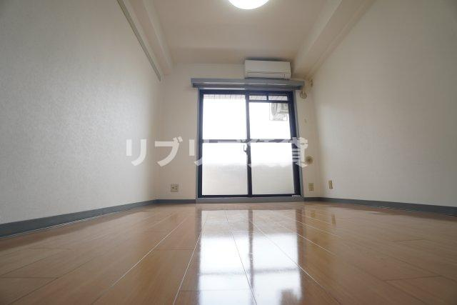 ロザール東千葉の居間・リビング