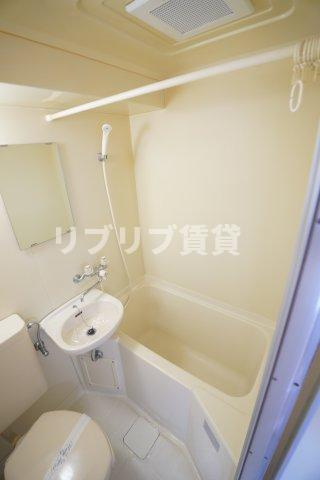 ロザール東千葉の浴室