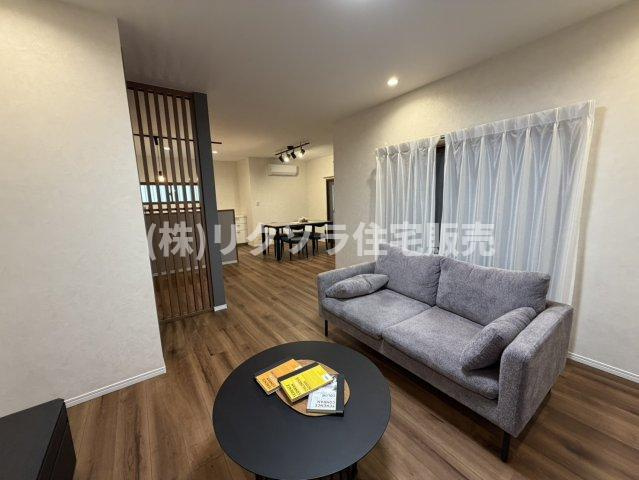 長尾元町7丁目　中古一戸建ての居間・リビング|LDK20.0帖
■物件内覧・資金計画相談・住宅ローン相談、リフォーム相談、お問合せ受付中■
※当日・翌日のご内覧、ご相談はお電話でのお問合せがスムーズです！