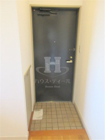 【玄関】 | メインステージ赤羽北 | 収納もある玄関です