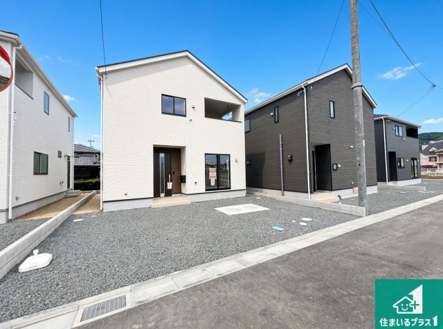 和歌山市新庄　第4期　新築一戸建ての前面道路含む現地写真|周辺は落ち着いた街並みの住宅地！子育てがしやすい住環境です！まだ未完成ですが、現地でしかわからない事もございます。是非一度ご覧ください。