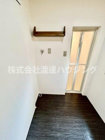 箕面市西小路4丁目テラスハウスの設備|室内洗濯機置場