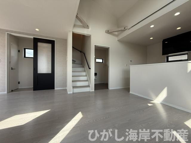 茅ケ崎市高田1丁目　新築戸建の居間・リビング|17.4帖　LDK