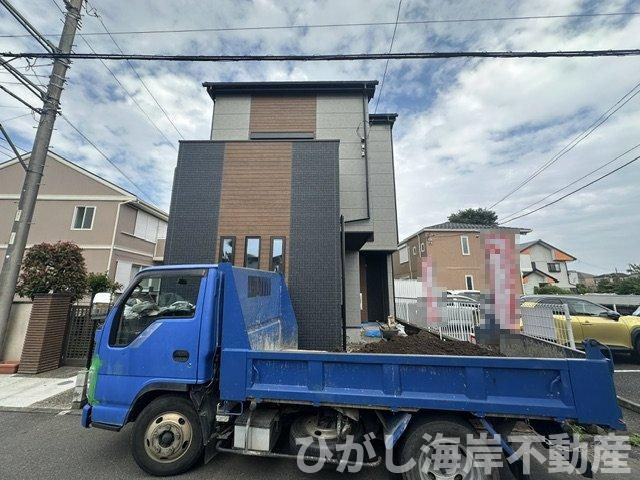 茅ケ崎市高田1丁目　新築戸建の外観|7月3日撮影　建築中　現地外観