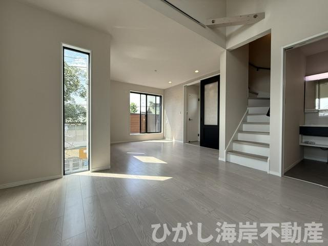 茅ケ崎市高田1丁目　新築戸建の居間・リビング|17.4帖　LDK