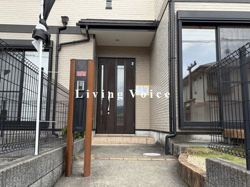 【仲介手数料０円】厚木市みはる野1丁目　中古一戸建てのエントランス|【仲介手数料０円】厚木市みはる野1丁目　中古一戸建て