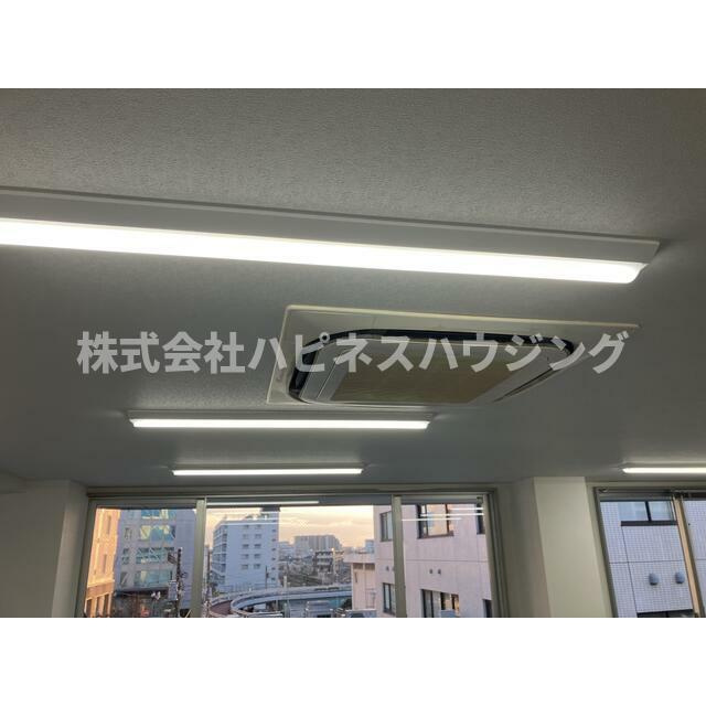 かまやビルの内装