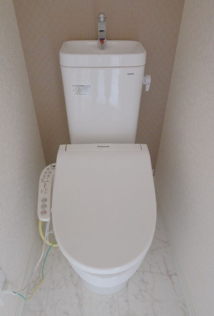 横浜市神奈川区七島町のアパートのトイレ