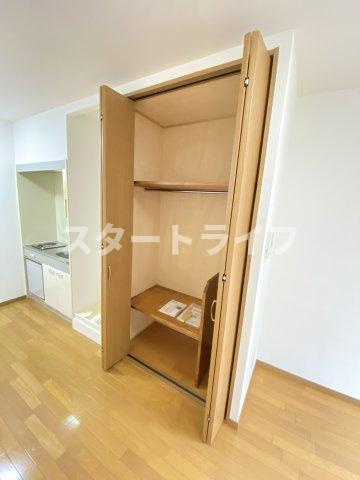 大阪市淀川区十三東１丁目の賃貸マンションの収納