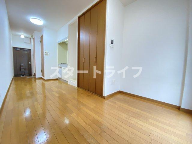 大阪市淀川区十三東１丁目の賃貸マンションの寝室