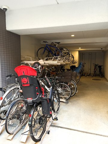 グラントレゾール小岩イーストテラスの駐輪場|グラントレゾール小岩イーストテラス：敷地内に駐車場・駐輪場・バイク置場ございます！