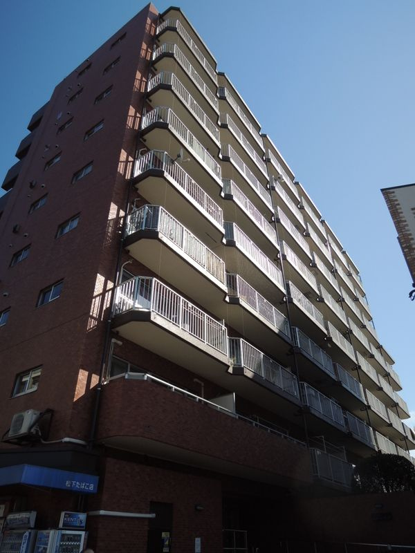 マンション中落合ガーデニアの外観