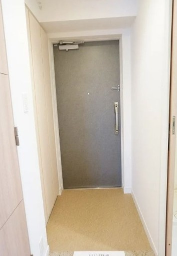 プラウドフラット板橋本町の玄関