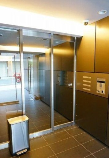 プラウドフラット板橋本町のエントランス