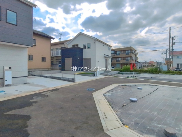 入間市東藤沢6丁目・全19棟　新築一戸建　5号棟の前面道路含む現地写真|2026年8月4日撮影