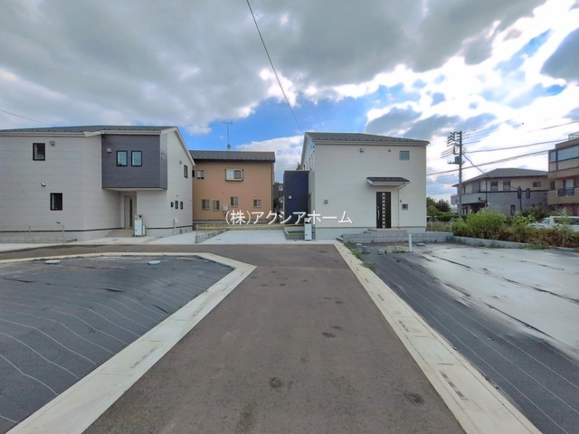 入間市東藤沢6丁目・全19棟　新築一戸建　5号棟の前面道路含む現地写真|2026年8月4日撮影