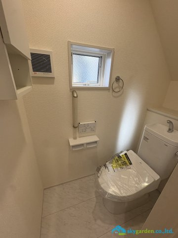 茅ヶ崎市高田２丁目　新築戸建　全１棟のトイレ|トイレです