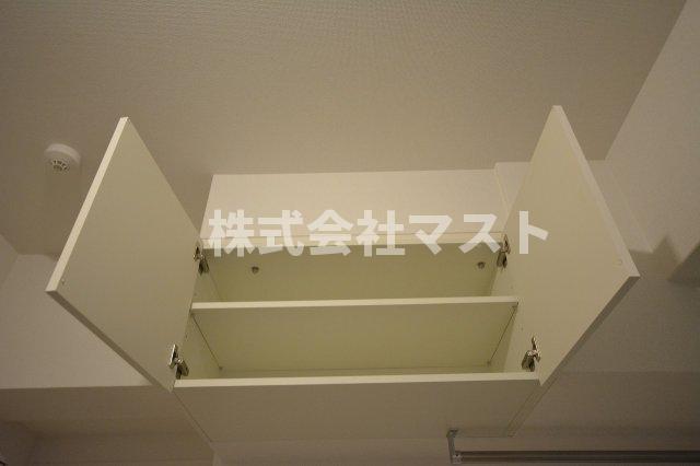 セレニテ難波プリエの収納
